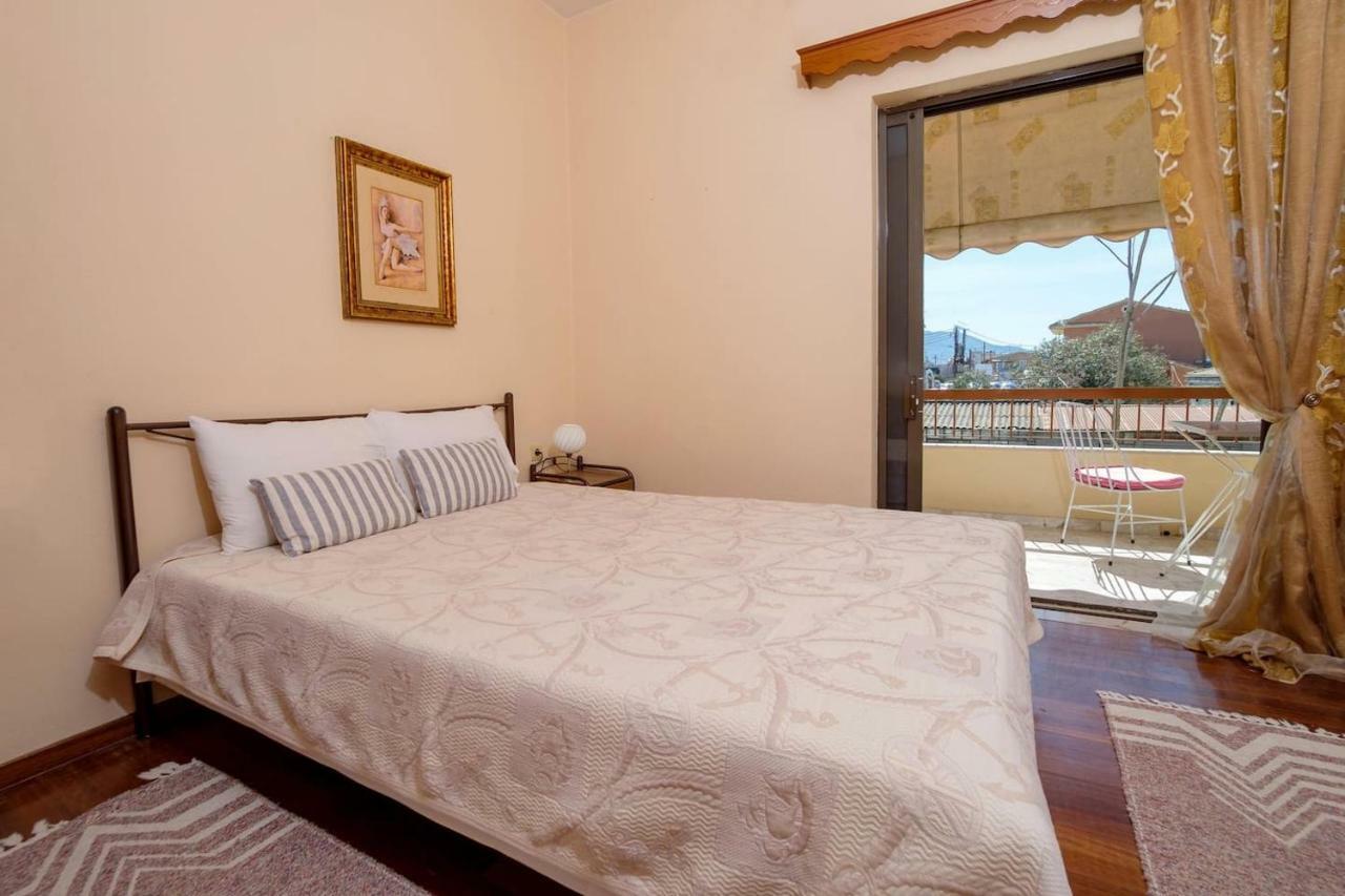 Traditional Apartment In Corfu Next To The Center Exterior photo